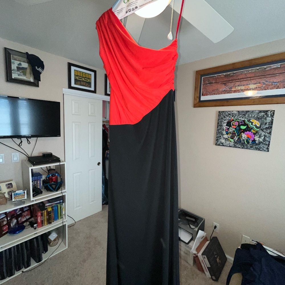 Off-shoulder Long Dress